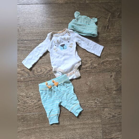 2/$15 New Cat & Jack NB outfit - Picture 1 of 4